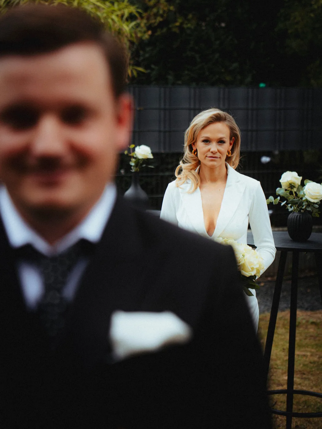 First Look vor dem Standesamt